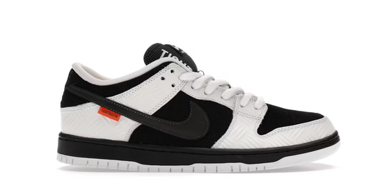 Nike SB Dunk Low TIGHTBOOTH